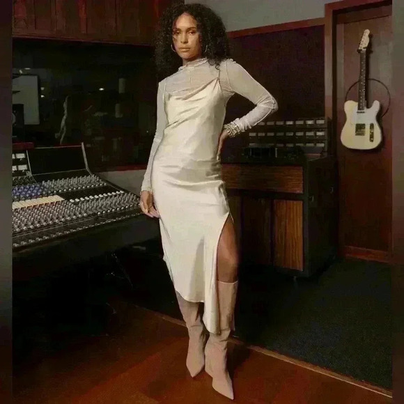 HONOR THE GIFT  Cream Asymmetric Slipdress Size‎ Large - Picture 2 of 4